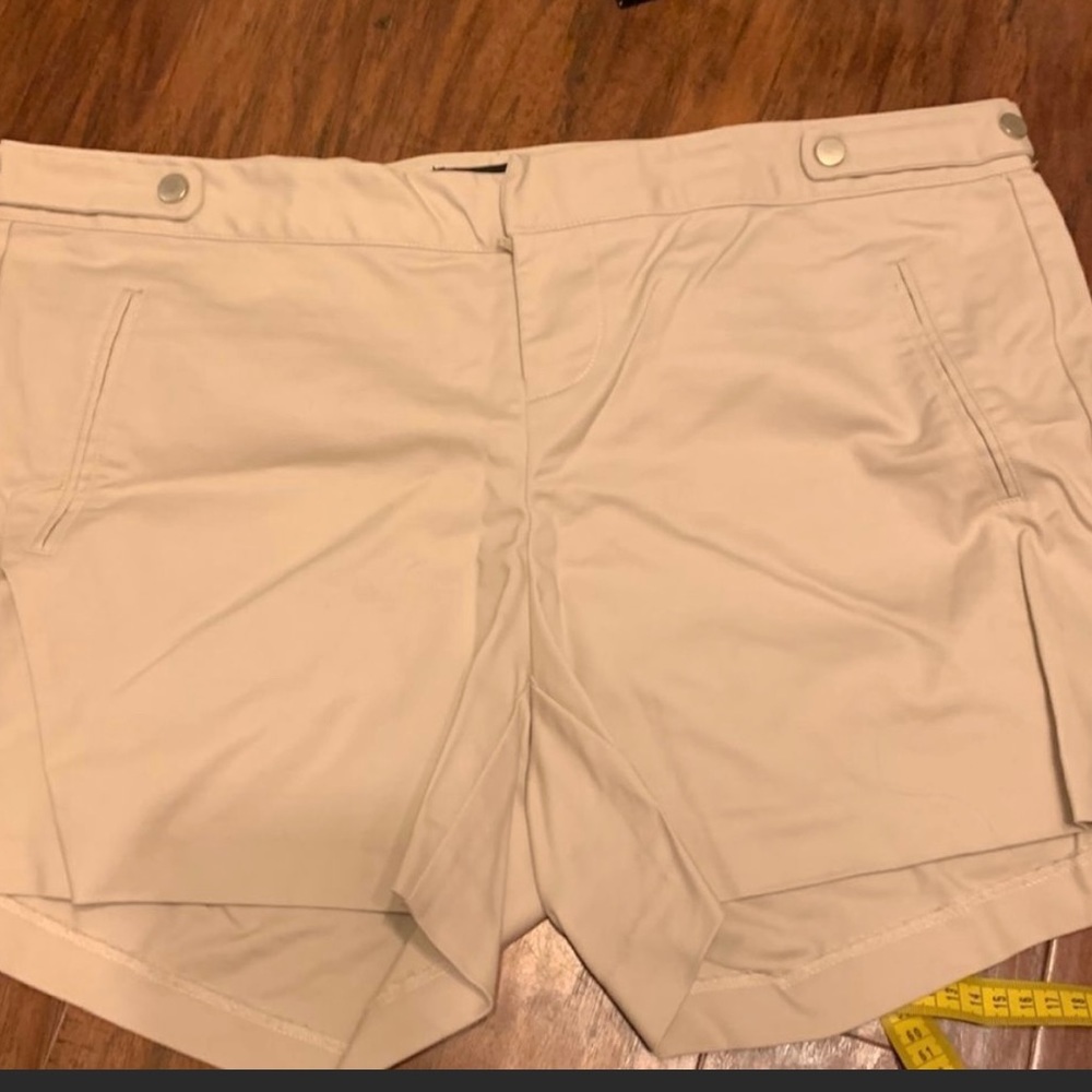 Torrid khaki shorts size 14